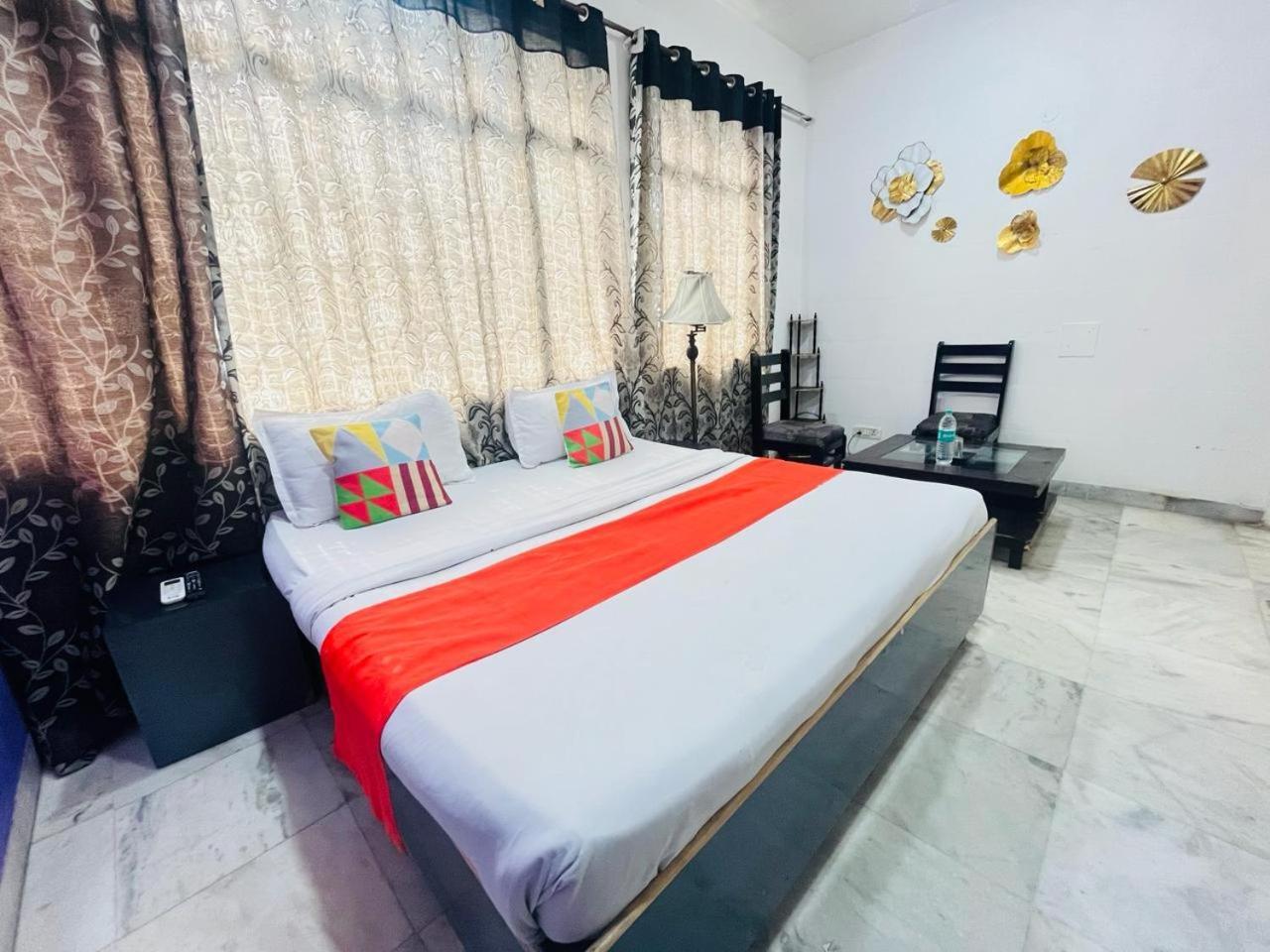 Woodland - Safdarjung Embassy Road New Delhi