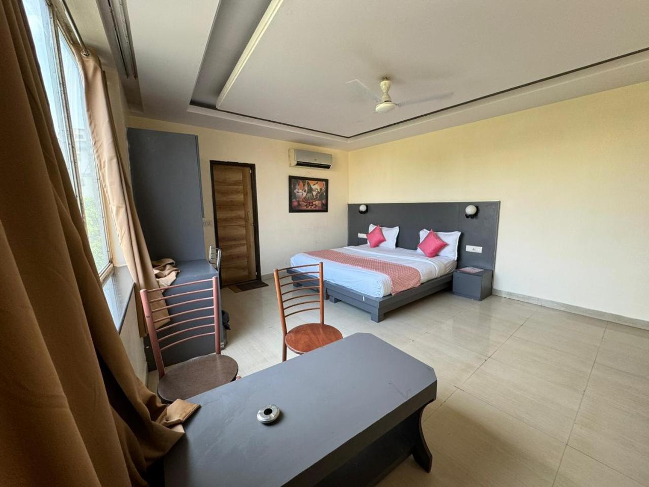 Apartment Woodland - Safdarjung Embassy Road *